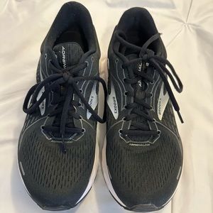 Brooks Adrenaline GTS 21 Black Pearl/White Size 10